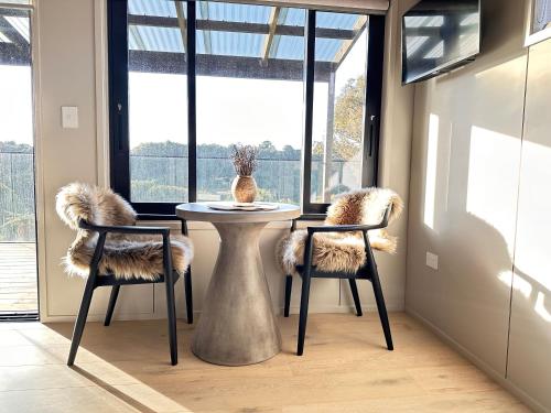 Beaks and Feathers Boutique Accommodation on Stewart Island in Isla Stewart