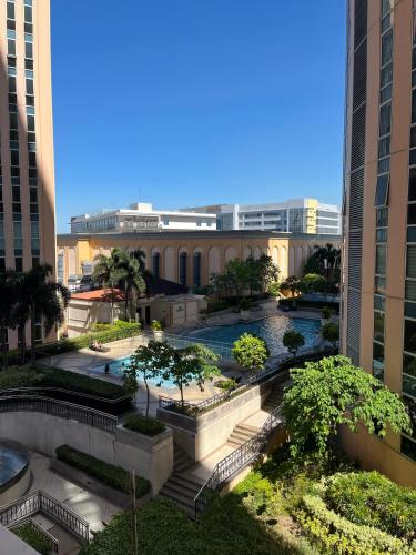 Cozy condo with balcony in Taguig, Manila
