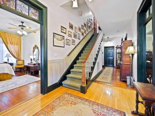 Charming Green Cove Historic Home 1st Floor Stay in Green Cove Springs (FL)