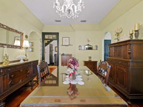 Charming Green Cove Historic Home 1st Floor Stay in Green Cove Springs (FL)