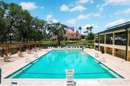 Charming Green Cove Historic Home 1st Floor Stay in Green Cove Springs (FL)