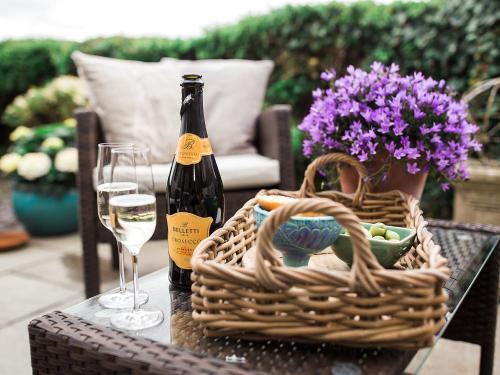 ทัศนียภาพภายนอกโรงแรม, Woodend in บาวเนส