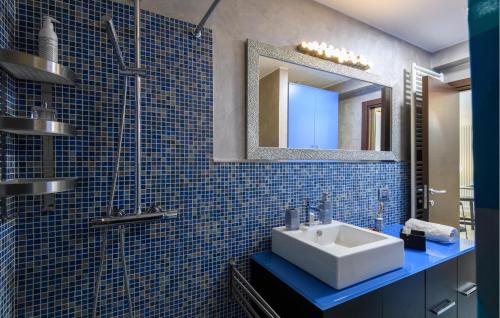 Bathroom, Gorgeous Home In Terre Roveresche in Barchi (Pesaro)
