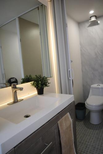 Linda Habitación Privada Polanco 2 camas Mat y baño in Mexico City, Mexico