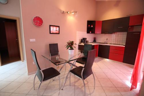 Apartments Salona - image 7