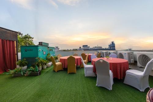 Hotel Picasso Residency near Naraina Vihar Metro Station New Delhi – New Delhi, NY