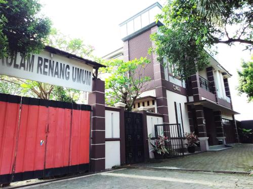 Exterior view, Guest House Syariah GS Taman Keluarga in Bekasi