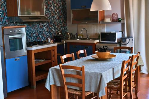 virtuve, Cannubi San Lorenzo Appartamento in Barolo