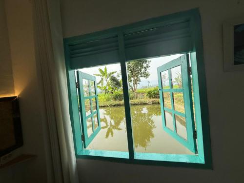 Stay and Farm Hostel in Ciwidey