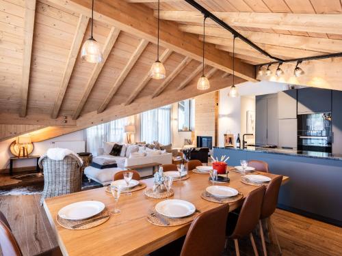 Superbe T4 à Plagne Montalbert avec Cheminée, WIFI, Parking & Terrasse - FR-1-755-28 – khách sạn tại Aime