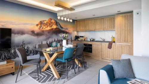 Two-Bedroom Apartment with View and Spa Access