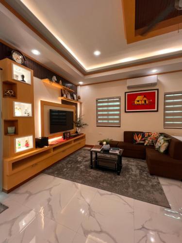 Luxury Vacation House Oceanfront in Lila, Bohol in Lila