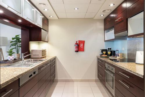 Cozy Studio Near Burj Khalifa Sleeps 3, Dubaï (photo 10)
