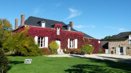 Gîte de la Houzardière, jusqu'à 7 pers (Gite de la Houzardiere, jusqu'a 7 pers) in Bazougers