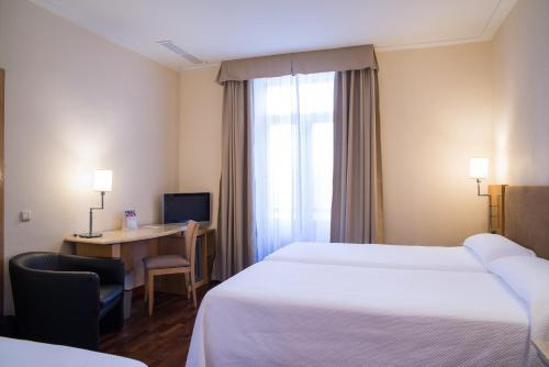 Triple Room image 1