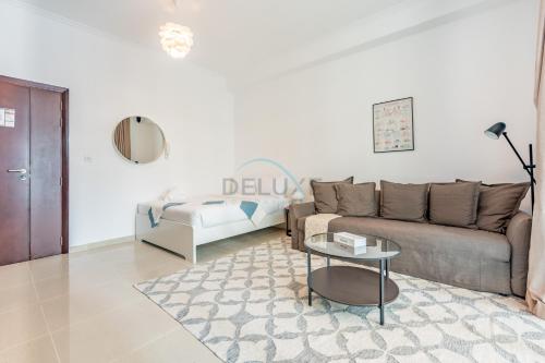 Studio Steps from JBR Beach and Marina Walk, Conveniently located near Ain Dubai, Dec Towers T2, Dubai Marina by Deluxe Holiday Homes, Dubai (foto 7)