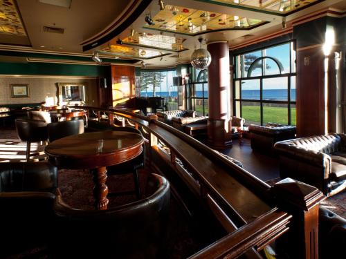 Bar/Lounge, Stamford Grand Adelaide in Glenelg