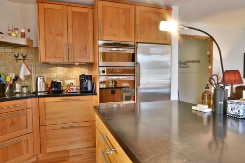 7 nains appt in Champéry, Schweiz