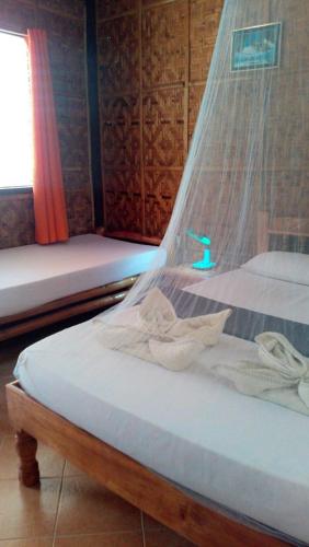 1 double bed