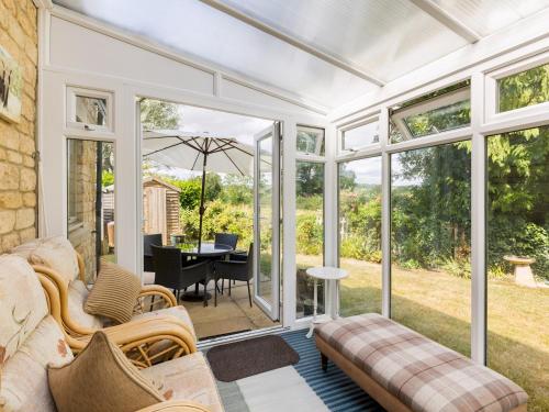 設施, Delightful home Sunroom Garden Parking Pass the Keys in 布洛克利