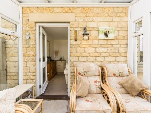 設施, Delightful home Sunroom Garden Parking Pass the Keys in 布洛克利