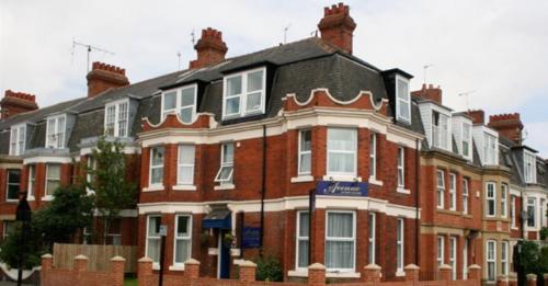 The Avenue Bed and Breakfast - Accommodation - Newcastle upon Tyne