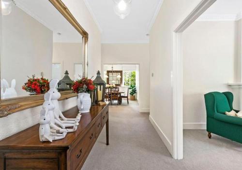 Stylish Apartment, Malvern East in มัลเวิร์น