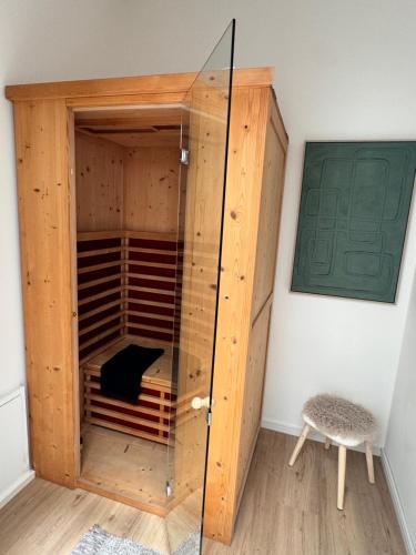 Facilities, Luxurioses Apartment 85m2 mit Infrarotkabine und Parkplatz in Volkendorf