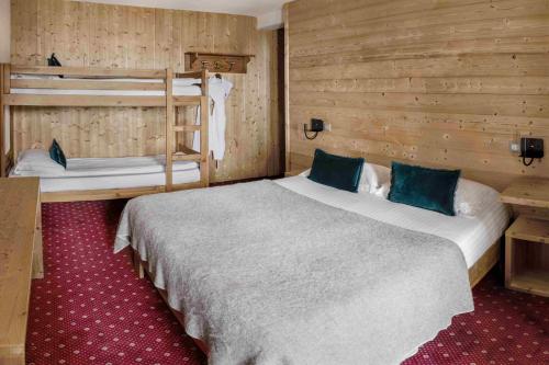 Standard Family Room