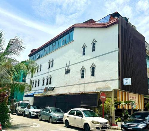 Triple B Hotel  in Pudu