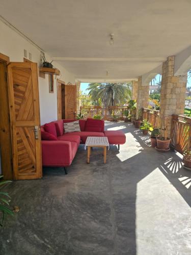 Oasis Kemba Hôtel-Restaurant-Bar (Oasis Kemba Hotel-Restaurant-Bar) in Toliara