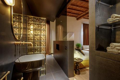 Palazzo Serpe Suites near Colosseum, Řím (fotografie 5)
