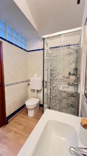 One-Bedroom House image 7