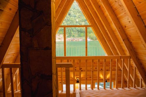 منظر, Kućica Hedonija (Kucica Hedonija) in Mali Zvornik