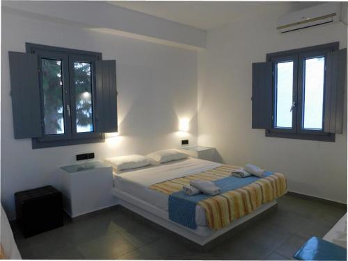 Aegean Studios Perissa