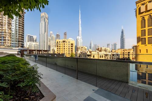 Burj Khalifa View 2BR plus Maid Downtown Dubai - image 14