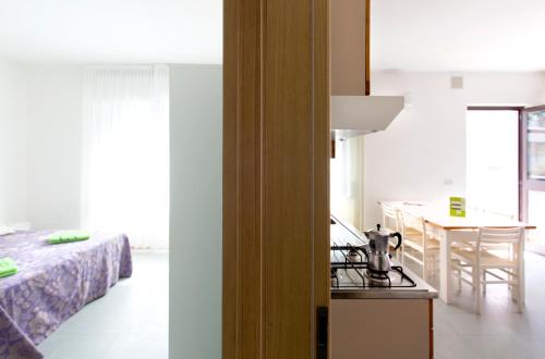 2 bedrooms, 3 beds