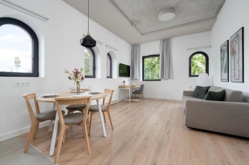 PIEKARNIA Żywa Kultura Atmospheric Apartments in Wrocław by Noclegi Renters, Wrocław (photo 9)