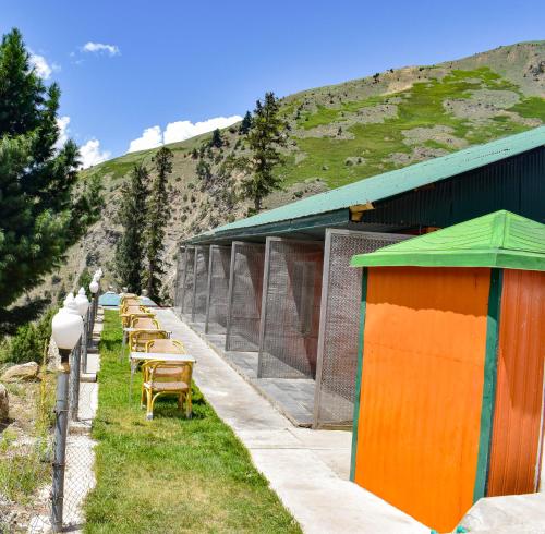 Roomy Mountain Top Resort, Batakundi in Naran