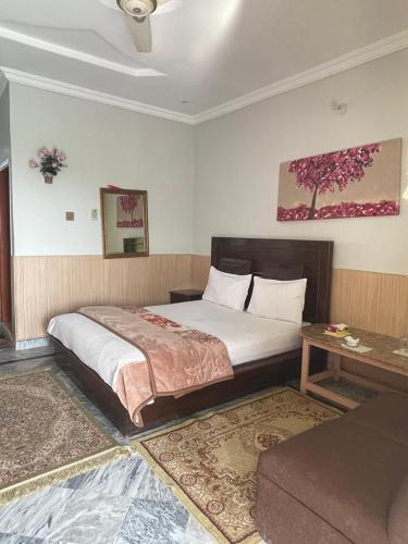 lake view hotel and resort - Islamabad