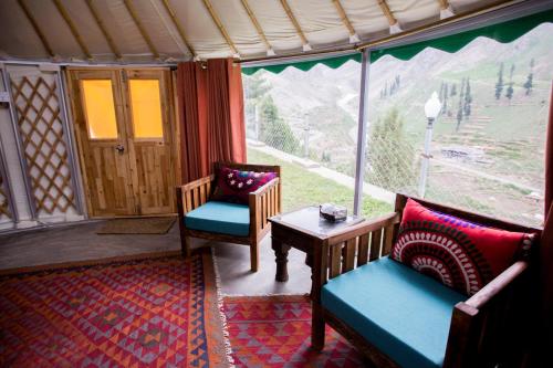 Roomy Mountain Top Resort, Batakundi in Naran