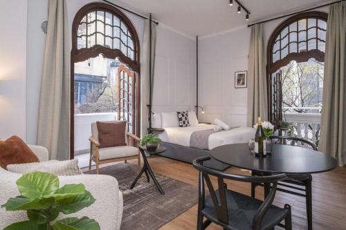 Venice House 1st Floor Apartment with Balcony
