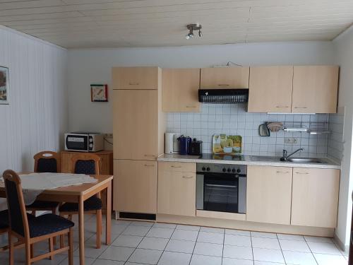 2 bedrooms, 2 beds