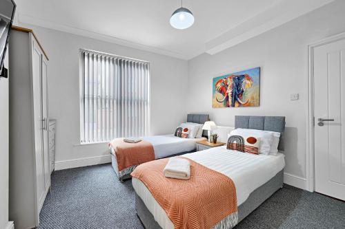 Kemble House - Air Host & Stay - 5 Bedroom, 5 Bathroom - Sleeping 10 gîte à louer Rainhill Railway Station