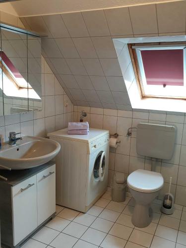 Two-Bedroom House image 4
