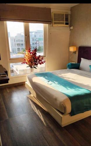Deluxe Room image 9