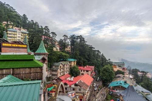 ทัศนียภาพภายนอกโรงแรม, Treebo Premium Bridge View Regency, Mall Road in ชิมลา