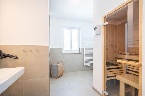 Two-Bedroom Apartment with Balcony image 4