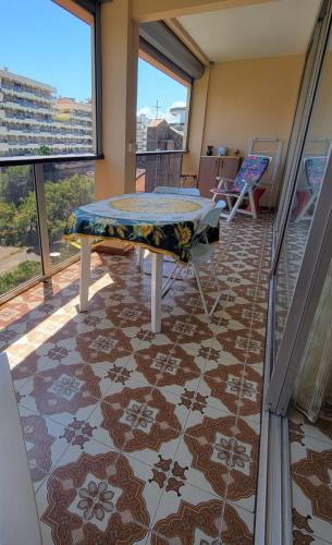 Apartment image 6