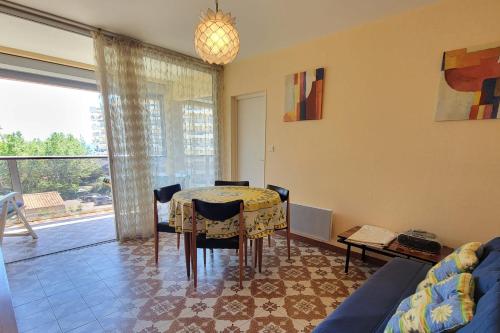 Apartment image 10